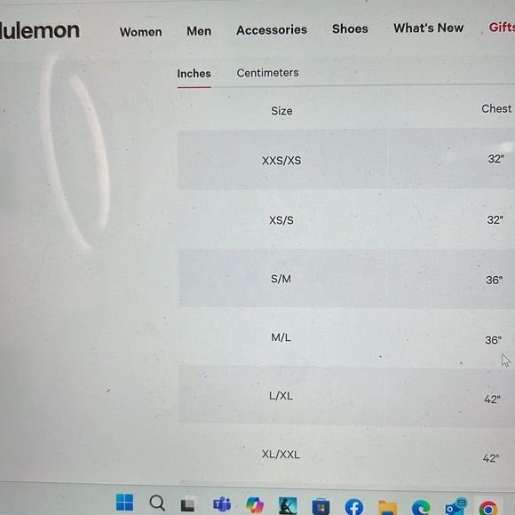 Lululemon | High Neck Split Hem Run Tank Black | Size Medium - Picture 11 of 11